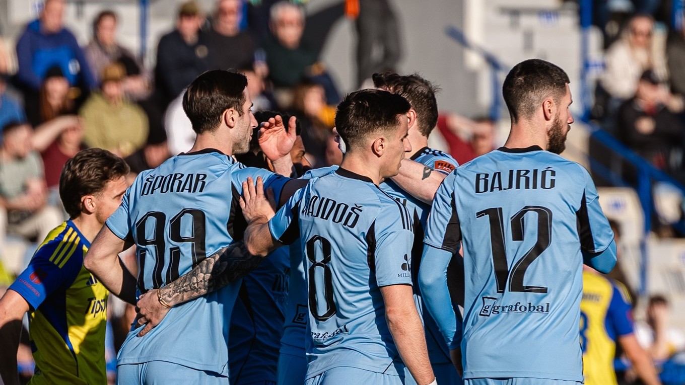 Momentka zo zápasu Michalovce - Slovan.