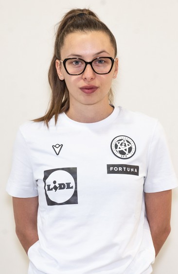 Katarína Košlabová