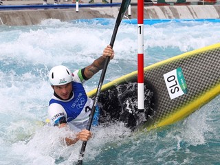 Slovinský reprezentant vo vodnom slalome Peter Kauzer. 