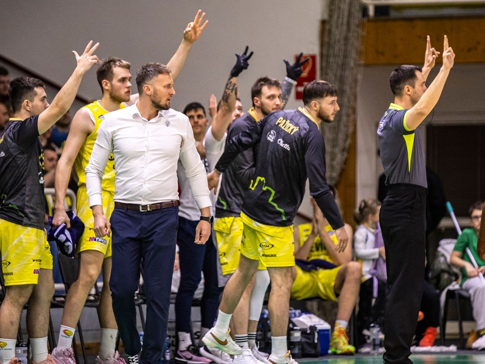 Basketbalisti Patriotov Levice.