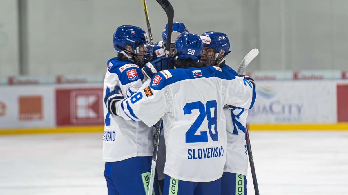 Slovenskí hokejisti do 18 rokov.