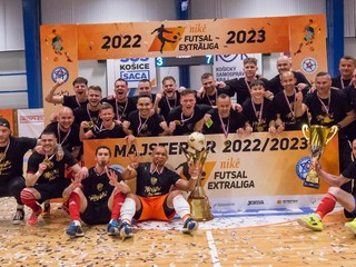 Futsalisti Mimelu Lučenec sa tešia z majstrovského titulu.