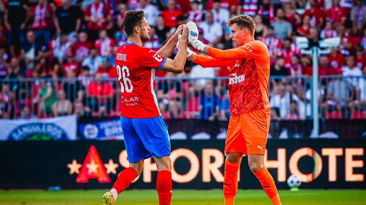 Adam Hrdina (vpravo)