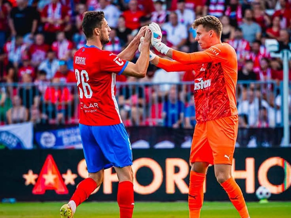 Adam Hrdina (vpravo)