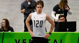 Samuel Honzek v roku 2023 počas NHL Draft combine v Buffale.
