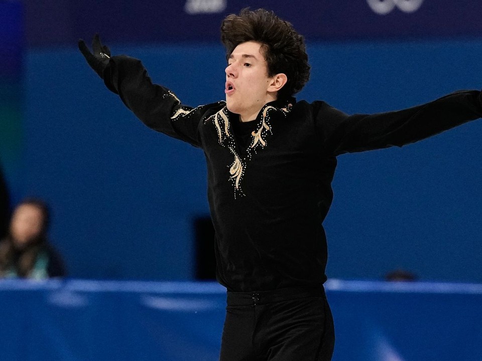 Slovenský krasokorčuliar Adam Hagara počas voľnej jazdy na ZOH 2026.