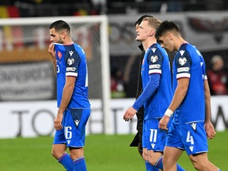 Na snímke hráči Slovenska, sprava Adam Obert, Tomáš Bobček a Dávid Hancko.