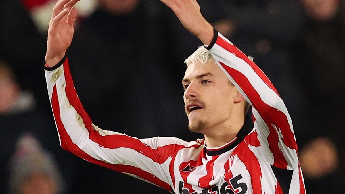 Tomáš Rigo oslavuje gól v drese Stoke City. 