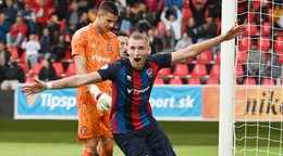 Richard Nagy sa raduje z gólu v zápase Zlaté Moravce - Spartak Trnava.