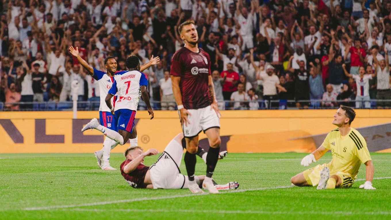 Záber zo zápasu Olympique Lyon - Sparta Praha