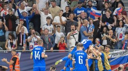 Gólová radosť slovenských futbalistov po góle na 2:0 v úvodnom kvalifikačnom zápase na MS 2026 A-skupiny Slovensko - Nemecko.
