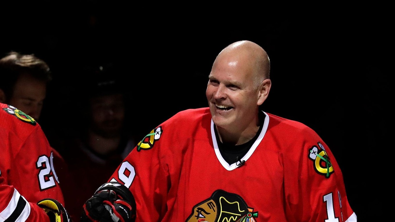 Troy Murray na archívnej snímke v drese Chicago Blackhawks.