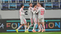 Futbalisti Lyonu sa tešia z gólu