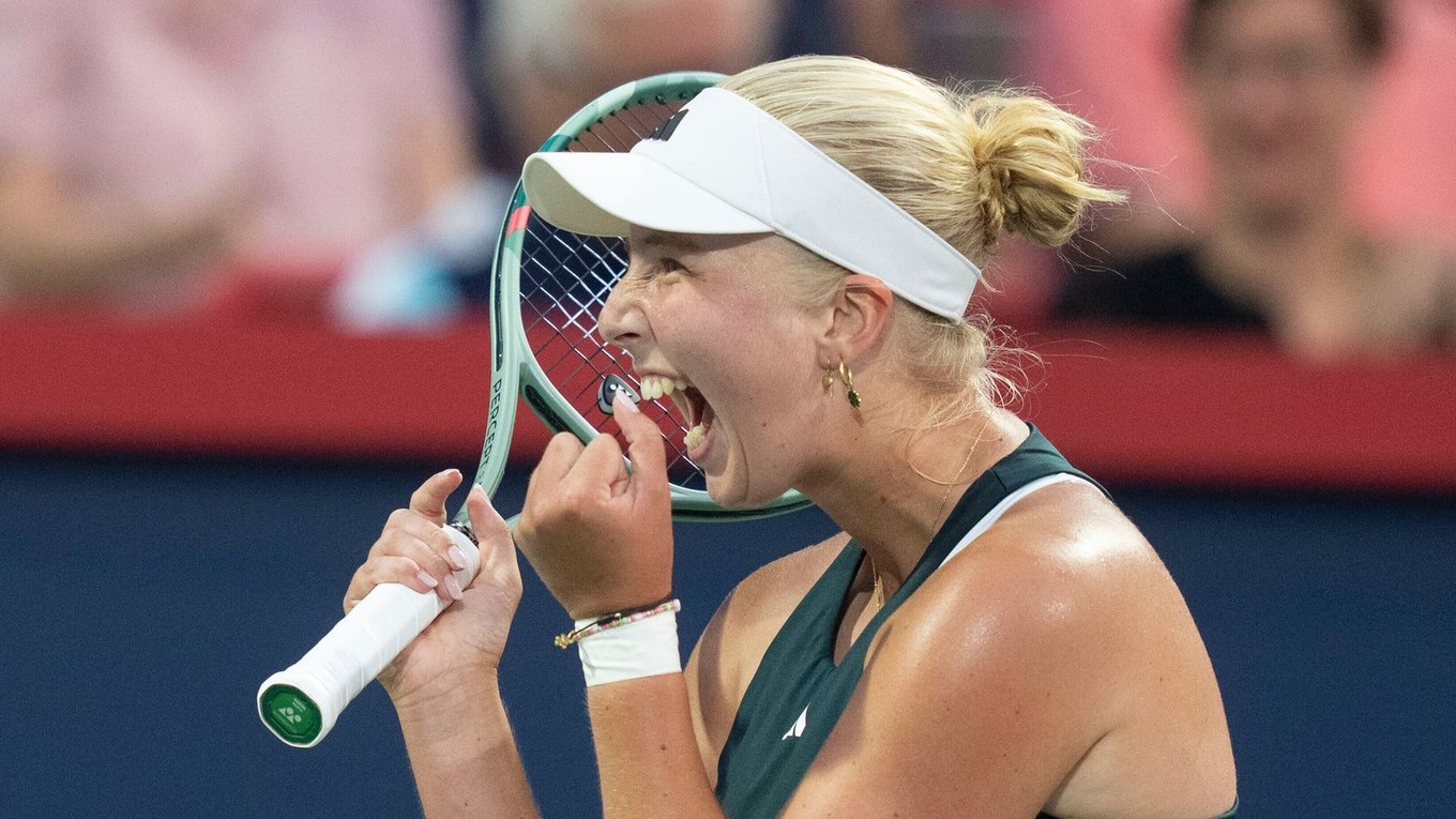 Dánska tenistka Clara Tausonová na turnaji WTA v Montreale 2025.