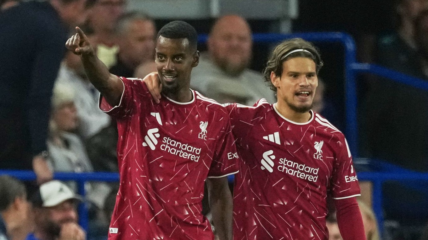 Alexander Isak a Milos Kerkez v drese Liverpoolu