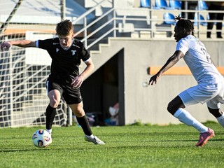 Záber zo zápasu FC Struga - AS Trenčín