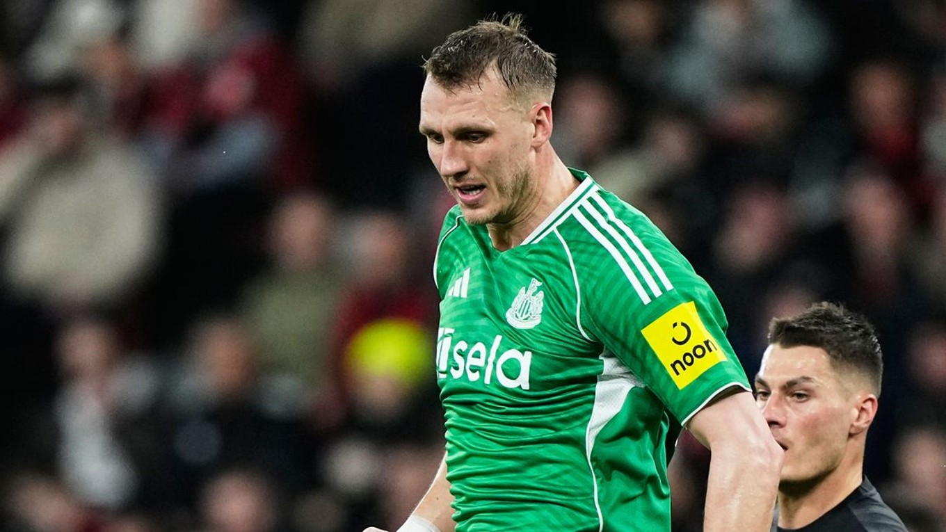 Dan Burn v drese Newcastle United.