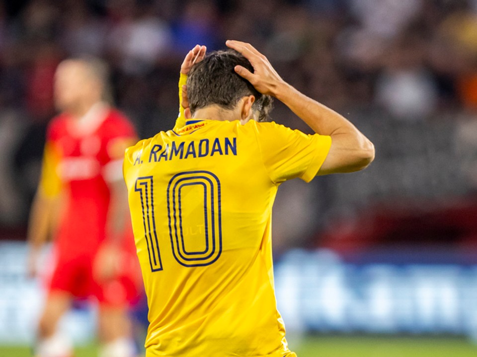 Ammar Ramadan v zápase Twente Enschede - DAC Dunajská Streda. 