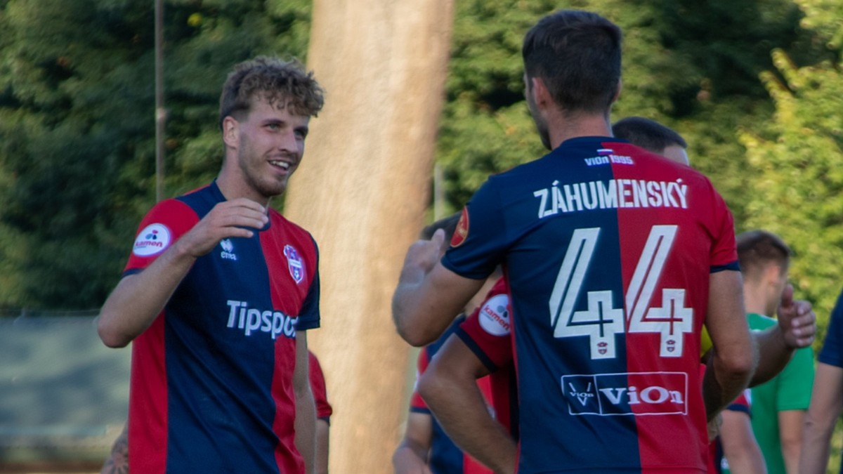 Hráči boli hotoví, tréner nespal. Pohár si chceli užiť, no dostali nakladačku