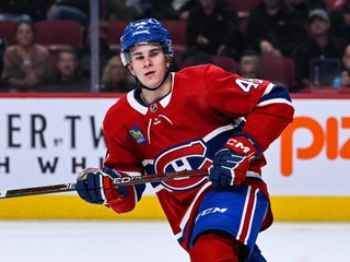 Filip Mešár v drese Montrealu Canadiens.