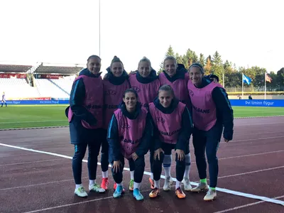 Foto z kvalifikačného zápasu na Islande.