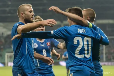 Gólová oslava Slovákov v zápase Slovensko - Island 3:1 (Žilina, 17.11.2015).