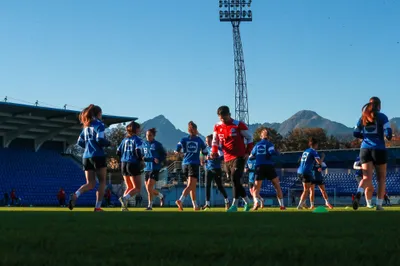 ZENY A baraz SVK-Wales, trening1.jpg