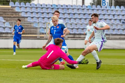 Matej Riznič (7), Liam McFarlane (1), Jack Kingdon (6).jpg