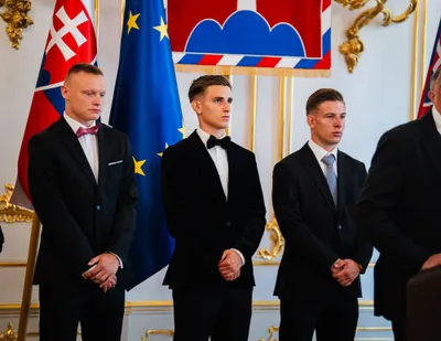 Nino Marcelli-Artur Gajdoš-Tomáš Suslov u prezidenta SR.jpg