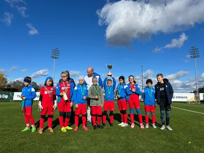 Hlavná cena_Majstri Slovenska 2025_McD Cup_ZŠ Spojová BB (2).jpeg