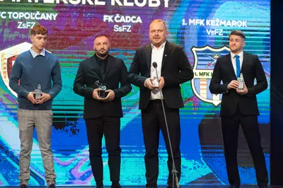 zastupcovia klubov.jpg