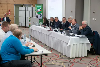 stolh hostia Kovacik_Kovac.jpg