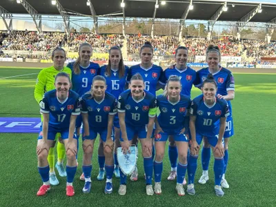 ženy pred finskom_converted.jpg