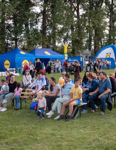 festival,260926-(R.F.)-2.jpg