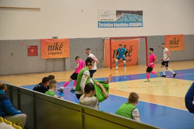 Dohrávka 10.kola Niké Futsal Extraligy Futsal Team Komárno - Pinerola 1994 Futsal Academy BA 8:3