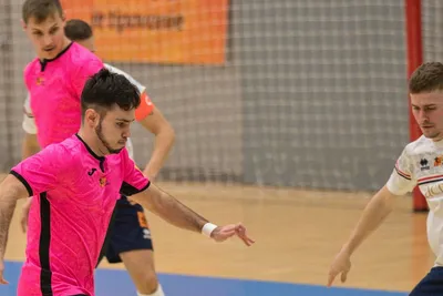 Dohrávka 10.kola Niké Futsal Extraligy Futsal Team Komárno - Pinerola 1994 Futsal Academy BA 8:3