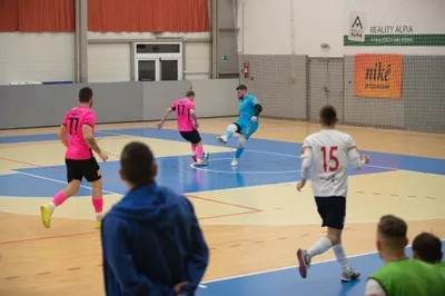 Dohrávka 10.kola Niké Futsal Extraligy Futsal Team Komárno - Pinerola 1994 Futsal Academy BA 8:3