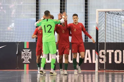 Portugal
Bielorrussia
Ronda de Elite de acesso ao Campeonato da Europa Sub 19 Futsal
Pavilhão Multiusos Fafe
Ronda 3
Época 2022/2023

- Futsal
- Futsal Formacao
- Ronda de Elite de acesso ao Campeonato da Europa Sub 19
- Jogo
- Portugal
- eslovaquia