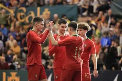 Portugal
Bielorrussia
Ronda de Elite de acesso ao Campeonato da Europa Sub 19 Futsal
Pavilhão Multiusos Fafe
Ronda 3
Época 2022/2023

- Futsal
- Futsal Formacao
- Ronda de Elite de acesso ao Campeonato da Europa Sub 19
- Jogo
- Portugal
- eslovaquia