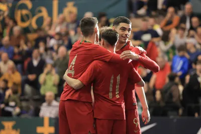 Portugal
Bielorrussia
Ronda de Elite de acesso ao Campeonato da Europa Sub 19 Futsal
Pavilhão Multiusos Fafe
Ronda 3
Época 2022/2023

- Futsal
- Futsal Formacao
- Ronda de Elite de acesso ao Campeonato da Europa Sub 19
- Jogo
- Portugal
- eslovaquia