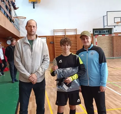 Najlepší brankár - Matej UKO OŠK Bošáca.JPG