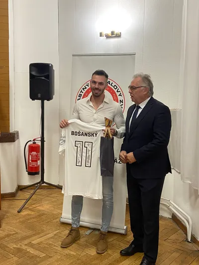 5. Tomáš Bošanský.jpeg