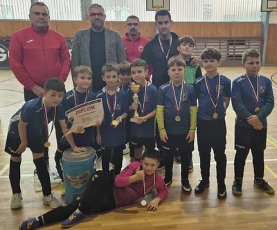 1. mieto TJ Družstevník Hrádok.jpg