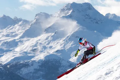 Mikaela Shiffrinová na trati super G Svetového pohára v St. Moritzi 2018.
