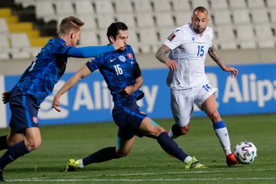 Momentka zo zápasu Cyprus - Slovensko, kvalifikácia na MS vo futbale 2022.