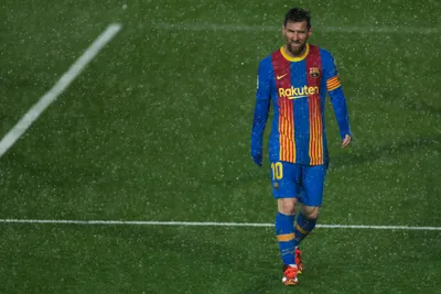 Zamračený Lionel Messi.