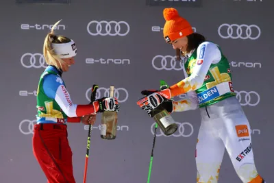 Lara Gutová-Behramiová a Petra Vlhová po obrovskom slalome Söldene.