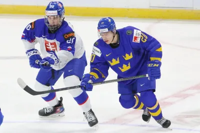 Momentka zo zápasu Slovensko - Švédsko na MS 20 v hokeji 2022.