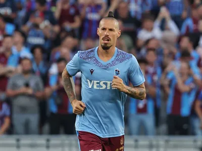 Marek Hamšík v drese Trabzonsporu.