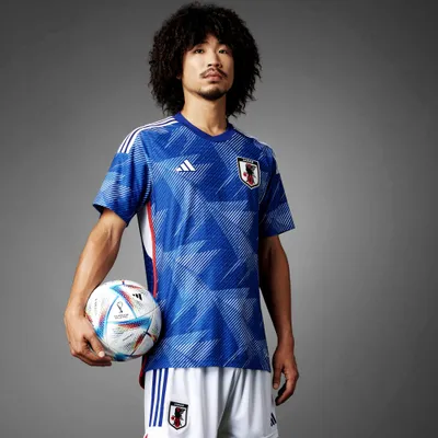 Dres Japonska na MS vo futbale 2022 v Katare.